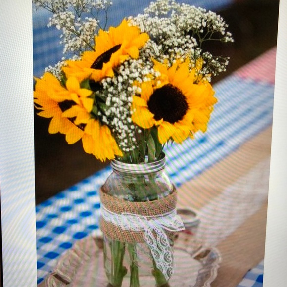 Meet your Posher, Jenn - Picture 1 of 1